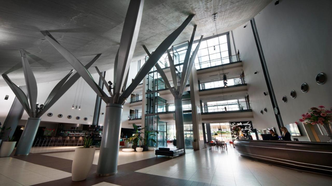 Holiday Inn Nola - Naples Vulcano Buono By Ihg Exterior photo